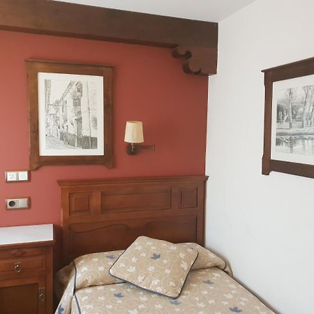 Hospederia Ana Pilar Hotel Porcuna ภายนอก รูปภาพ
