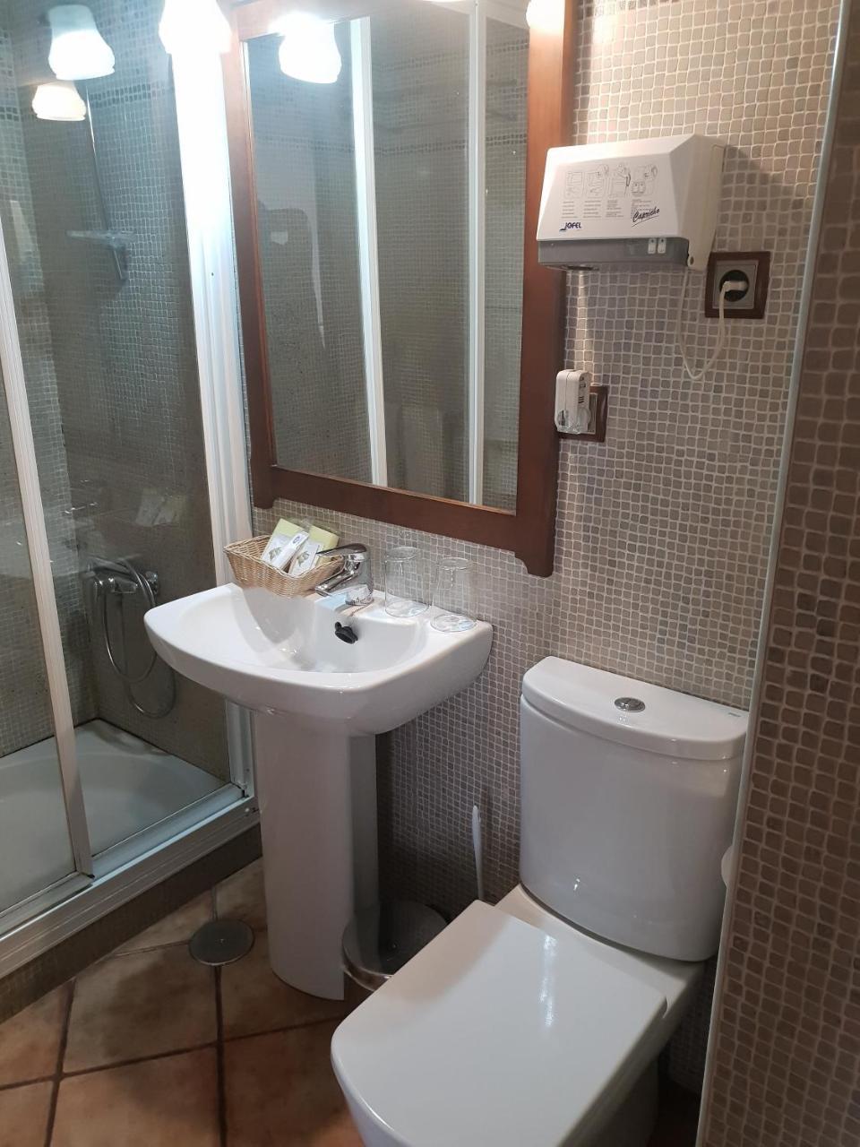 Hospederia Ana Pilar Hotel Porcuna ภายนอก รูปภาพ